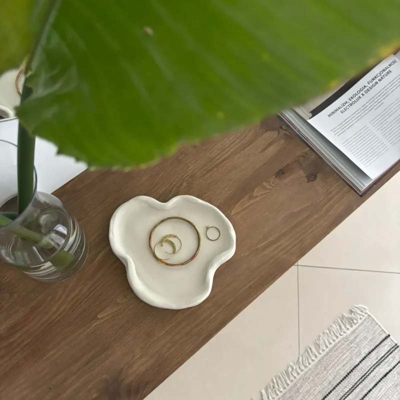 Tacka pod biżuterię mniejsza 'Feminine'